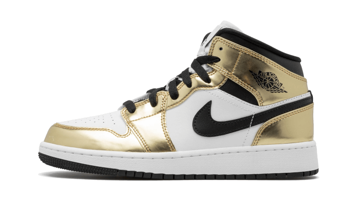 air-jordan-1-mid-white-metallic-gold-socksforsport