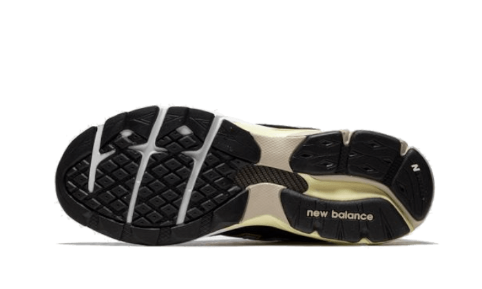 990-v3-black-green-yellow-socksforsport