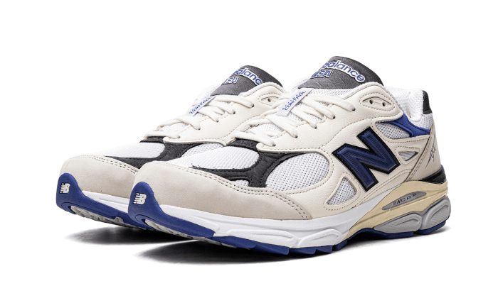 990v3---made-in-usa-cream-blue-socksforsport