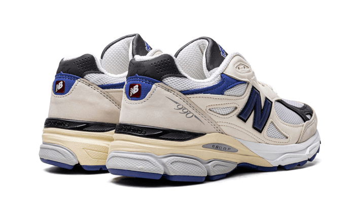 990v3---made-in-usa-cream-blue-socksforsport