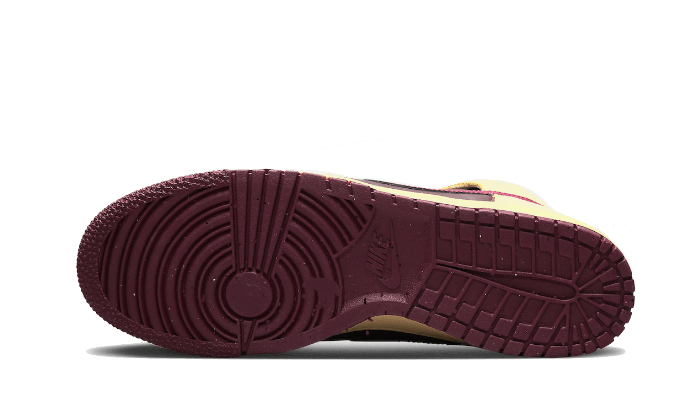 dunk-high-1985-valentines-day-socksforsport