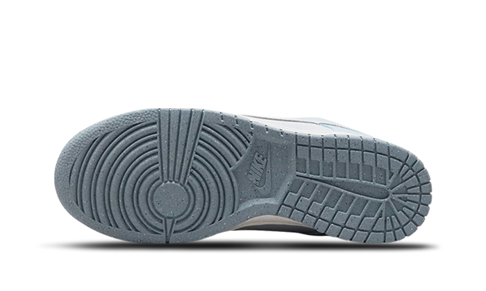 dunk-low-white-blue-airbrush-socksforsport