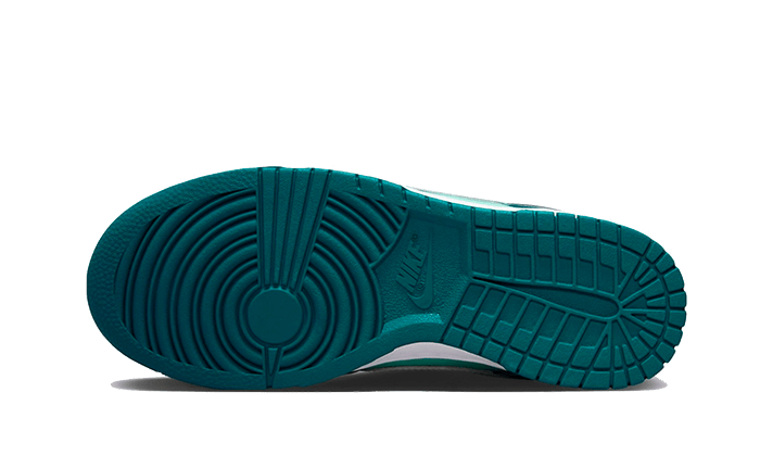 dunk-low-geode-teal-socksforsport