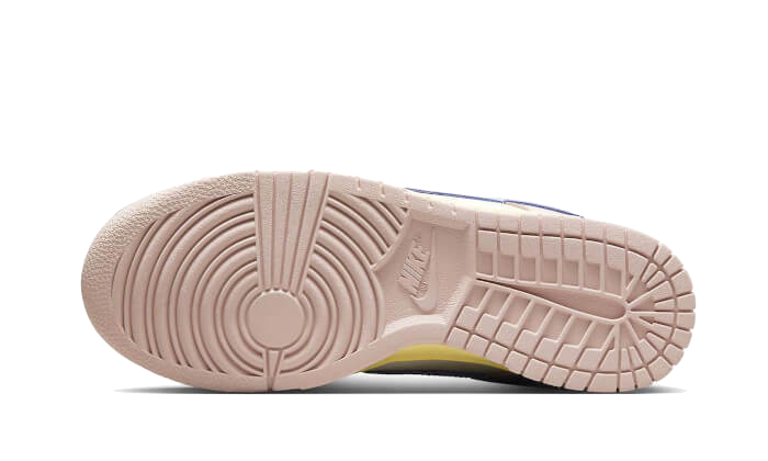 dunk-low-pink-oxford-white-socksforsport