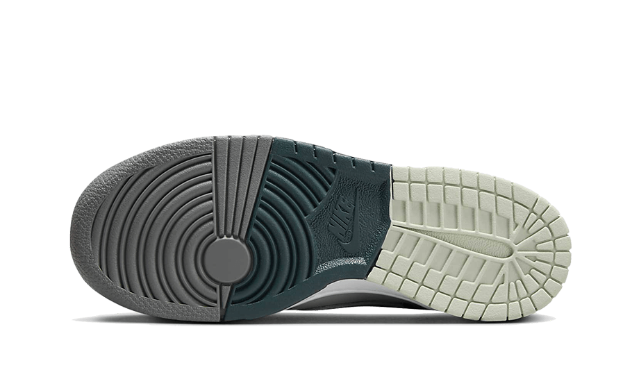 dunk-low-split-deep-jungle-socksforsport
