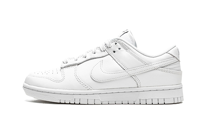 dunk-low-triple-white-2021-socksforsport