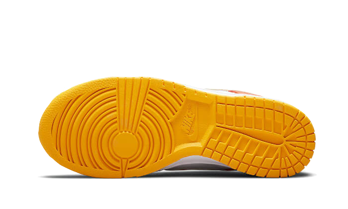 dunk-low-university-gold-socksforsport