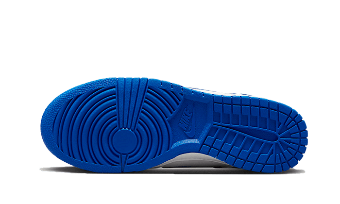 dunk-low-white-hyper-royal-socksforsport