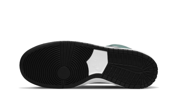 nike-sb-dunk-high-green-suede-socksforsport