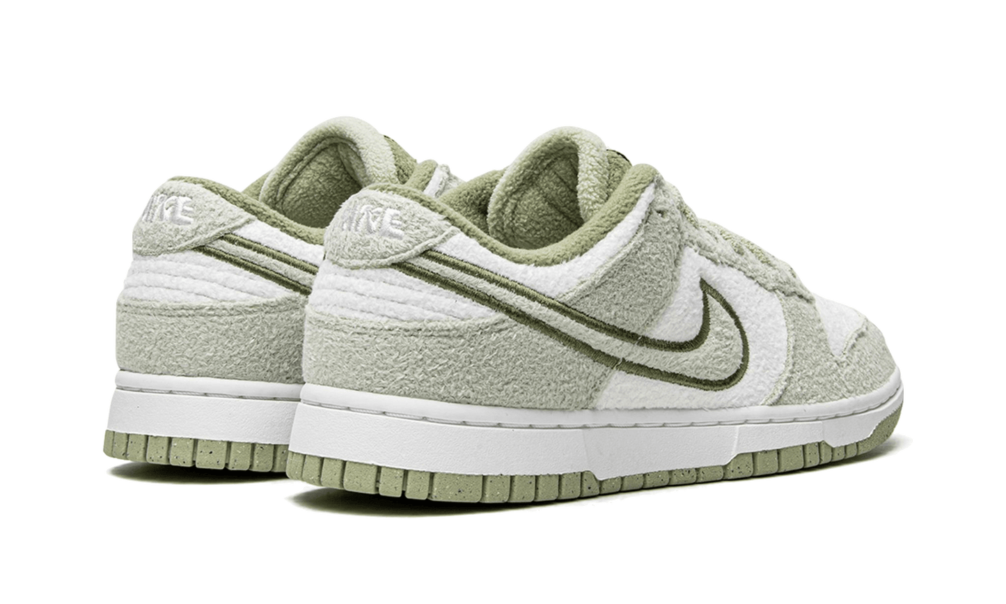 dunk-low-se-fleece-green-socksforsport