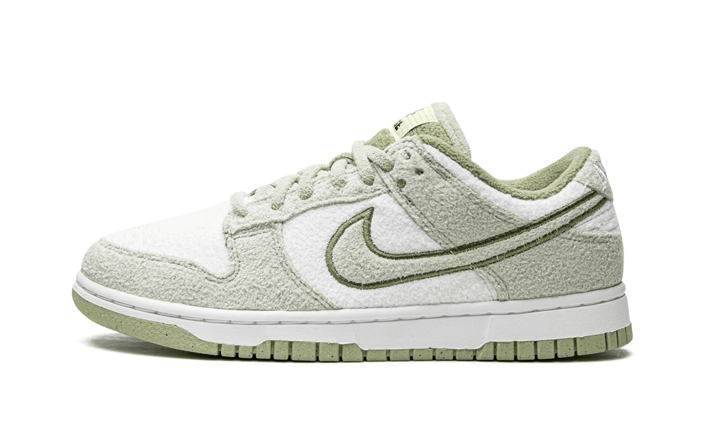 dunk-low-se-fleece-green-socksforsport