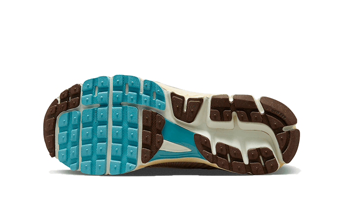 zoom-vomero-5-oatmeal-socksforsport