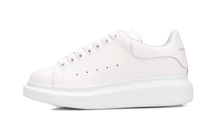 oversized-white-socksforsport
