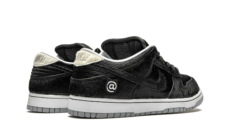 sb-dunk-low-berbrick-medicom-toy-socksforsport