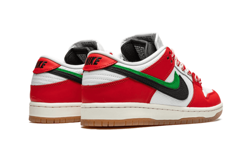 sb-dunk-low-frame-skate-habibi-socksforsport
