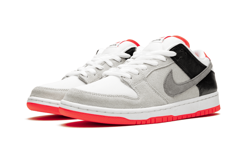 sb-dunk-low-infrared-socksforsport
