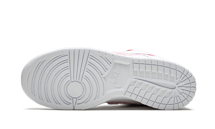 sb-dunk-low-parra-socksforsport