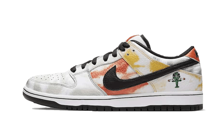 sb-dunk-low-raygun-tie-dye-away-socksforsport