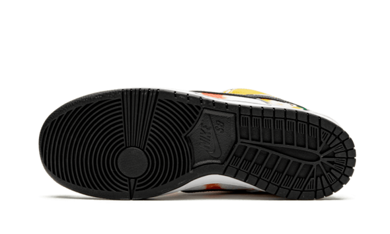 sb-dunk-low-raygun-tie-dye-away-socksforsport