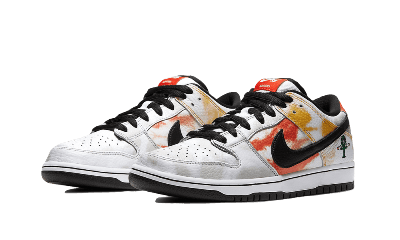 sb-dunk-low-raygun-tie-dye-away-socksforsport