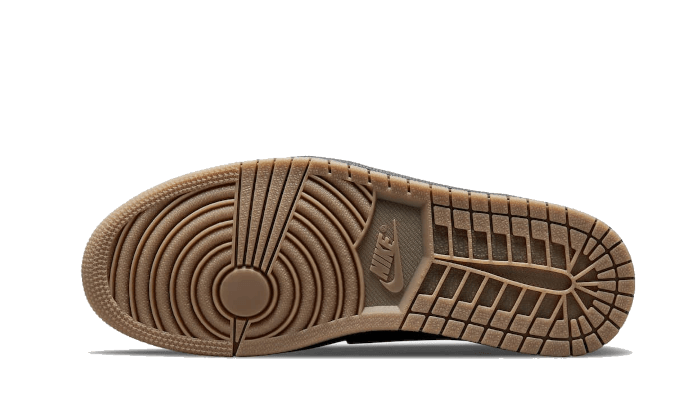 air-jordan-1-low-solefly-carnivore-socksforsport