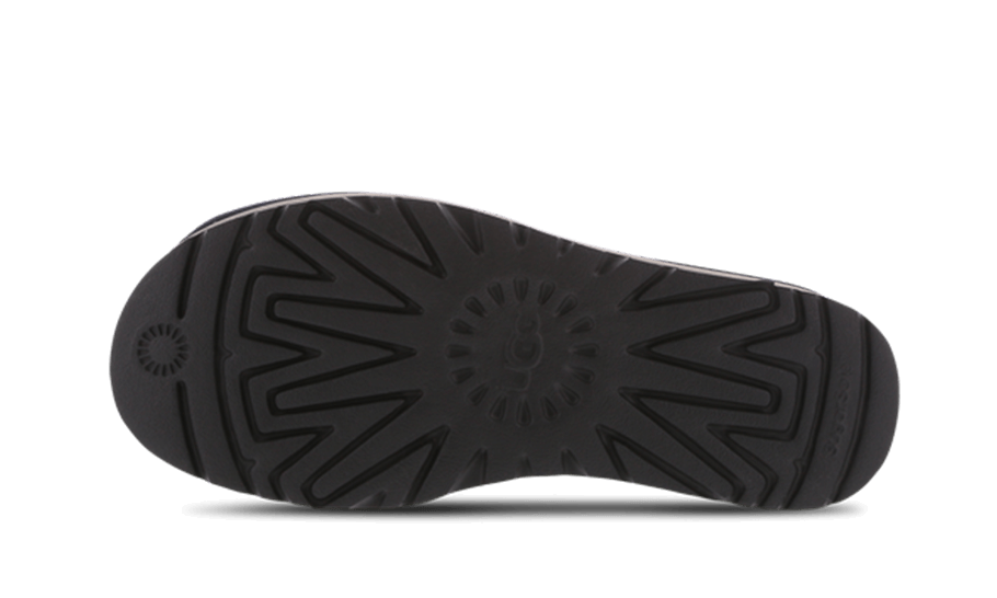 classic-ultra-mini-platform-boot-eve-blue-socksforsport