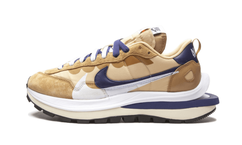 vaporwaffle-sacai-tan-navy-socksforsport