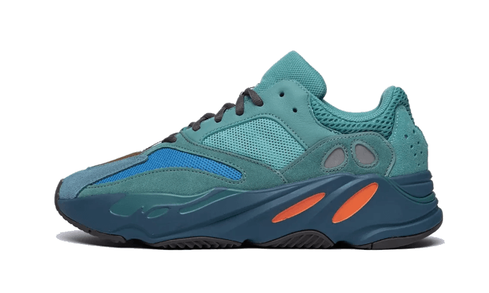 yeezy-700-faded-azure-socksforsport