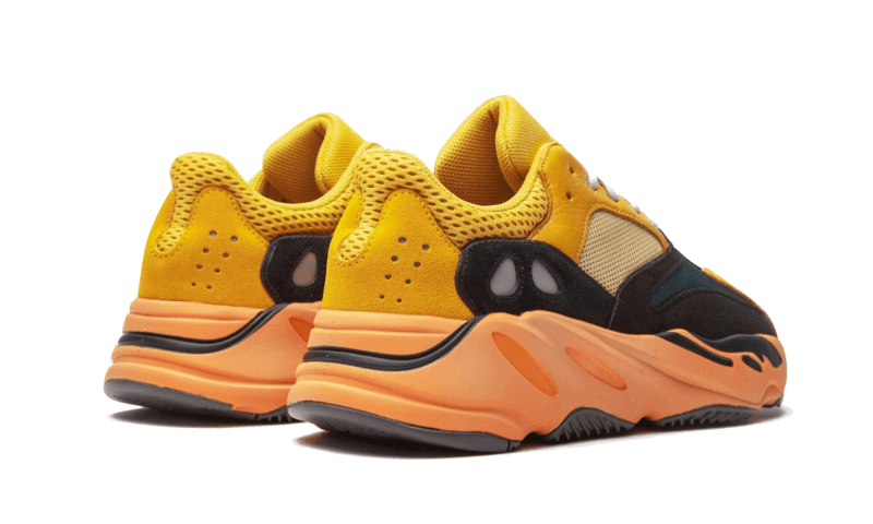 yeezy-700-sun-socksforsport