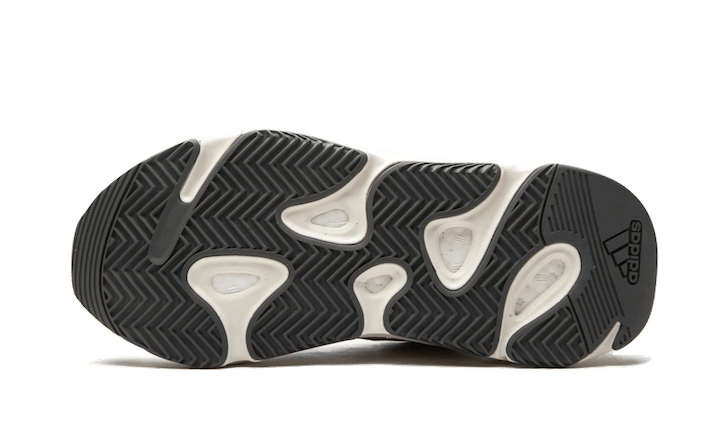 yeezy-700-v2-cream-socksforsport