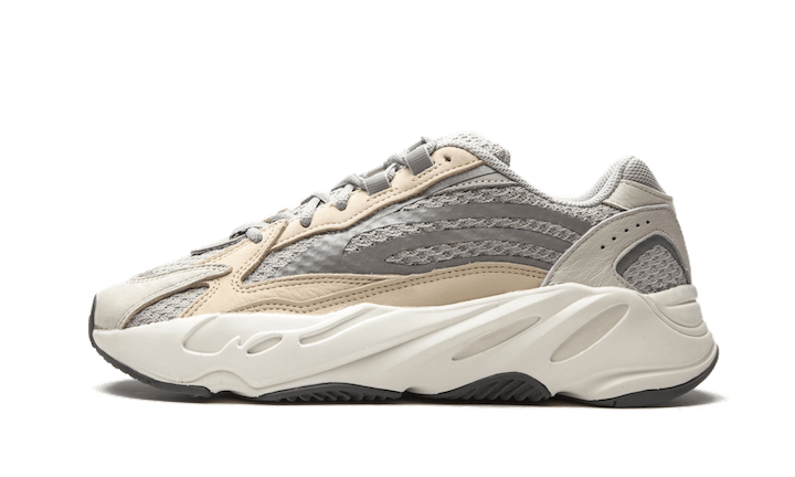 yeezy-700-v2-cream-socksforsport