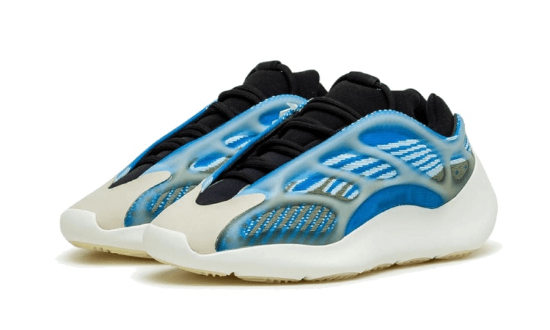 yeezy-700-v3-arzareth-socksforsport