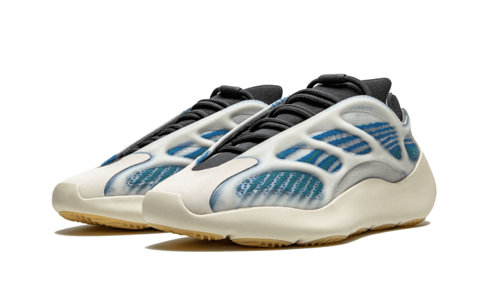 yeezy-700-v3-kyanite-socksforsport