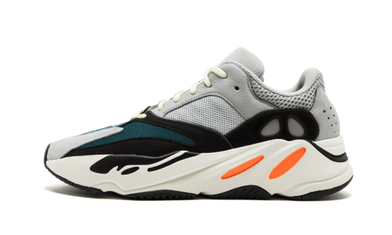 yeezy-700-wave-runner-solid-grey-socksforsport