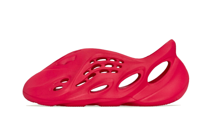 yeezy-foam-rnnr-vermillion-socksforsport