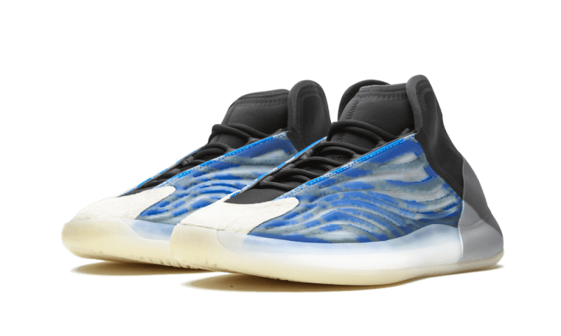 yeezy-qntm-frozen-blue-socksforsport