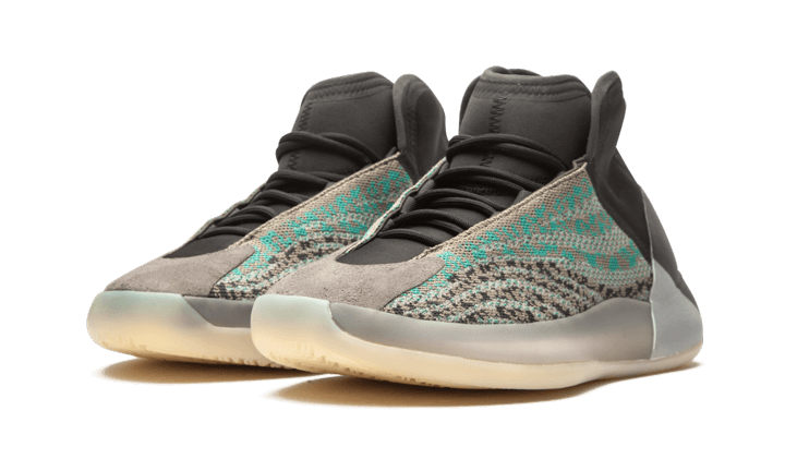 yeezy-qntm-teal-blue-socksforsport
