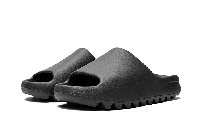 yeezy-slide-onyx-socksforsport