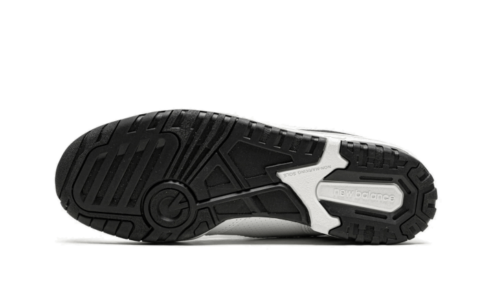 550-white-black-socksforsport