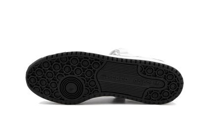 forum-low-white-black-socksforsport