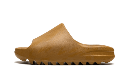 yeezy-slide-ochre-socksforsport