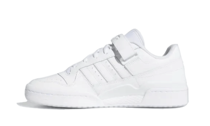 forum-low-triple-white-socksforsport