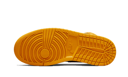 air-jordan-1-mid-chutney-taxi-socksforsport