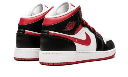 air-jordan-1-mid-very-berry-socksforsport