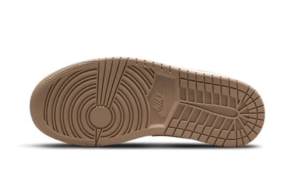 air-jordan-1-low-desert-socksforsport