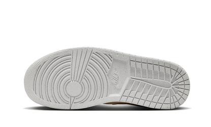 air-jordan-1-low-se-celestial-gold-socksforsport