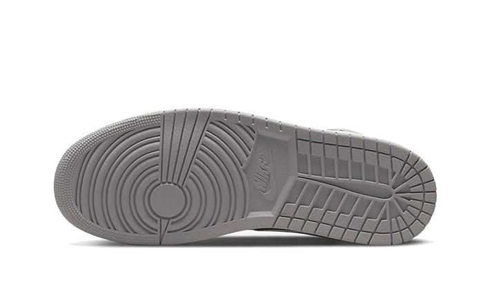 air-jordan-1-mid-elephant-print-socksforsport
