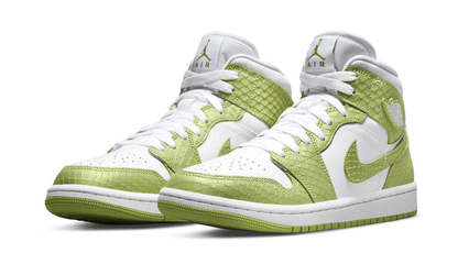 air-jordan-1-mid-green-python-socksforsport