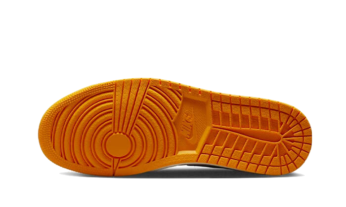 air-jordan-1-retro-high-og-yellow-toe-socksforsport