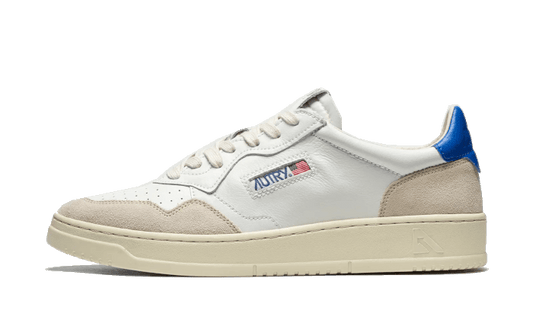 medalist-leather-suede-low-white-light-blue-socksforsport
